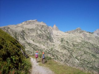 Quel colore di Abisso, Bastera e Frisson...