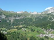 La valle e cime bianche