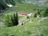 oltre il Combal(laghi) verso il Miage...Marco  in prima linea...