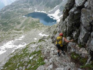 discesa dalla Bocchetta della Crosa e lago d'Antabia