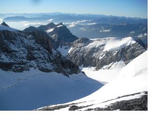 Il Bifertenfirn..lungo il quale corre la via normale ..