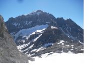 La poderosa mole del Todi..visto dai pressi del rifugio Planura..