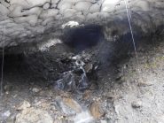 05 - lungo tunnel dentro ad un nevaio