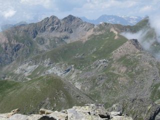 panorama verso l'Orsiera e il sentiero di avvicinamento all'itinerario di salita