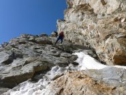 discesa lungo la catena al ghiacciaio