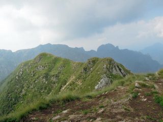 Serie di gobbe per arrivare al Cimone di Straolgio