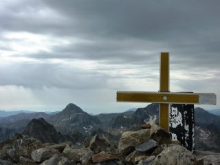 cima con Bego sullo sfondo
