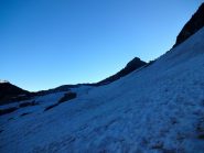 sul ghiacciaio verso la parete