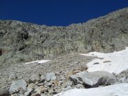 Al centro si nota il colatoio d'accesso alla Cresta Est