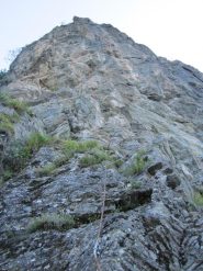 tratto verticale nella prima parte