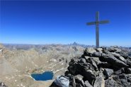 Croce e Lago dei Nove Colori
