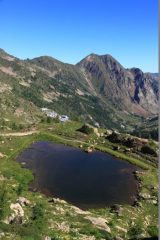 Lago del Colle di Sant'Anna e il Santuario