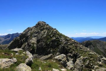 La cima del Lausfer salendo alla gemella