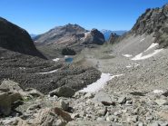 La Comba di Chavacour dal colle, in fondo la Fenetre de Tzan e a sx la Cima Bianca