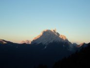 Alba....eclisse parziale del Pelmo coperto dall'Antelao