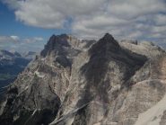 Sorapiss in fondo a sx.