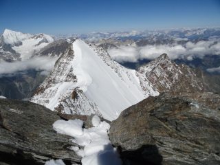 la cresta percorsa vista dalla cima dello Stecknadelhorn