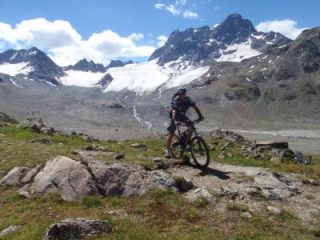 Vista cima e ghiacciaio