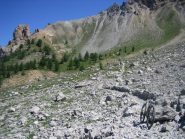 sulla sinistra la Tour Jaune de Barrabas