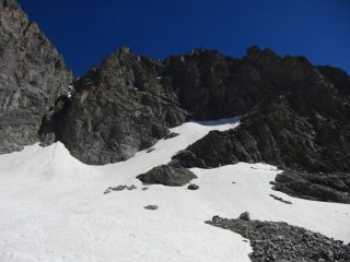 Col Pichettes e nevaio da salire a dx