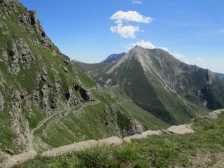 sguardo  verso la Francais Pelouxe