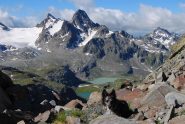 Frank al Passo di Leseney; laghi, Grand Assaly e Col Tachuy sullo sfondo