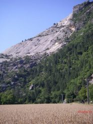 la Grande Dalle striscia bianca, venendo da Aspres - by S.T.