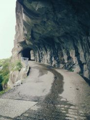 La caratteristica galleria ricavata all'interno della roccia