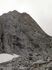 l'attacco è a destra del nevaio