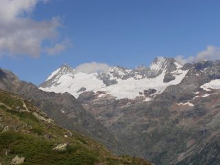 03 - vista su Dent d'Herens e Grandes Murailles (1024x768)