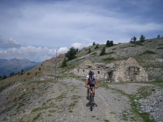 si prosegue verso quota 2512 m.