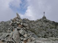 Croce di vetta ed ometto