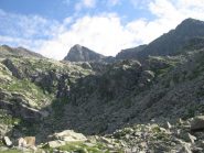 Al centro, il Moncimour con Punta Virginea a destra