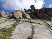 si passa nei pressi del roccione in alto 