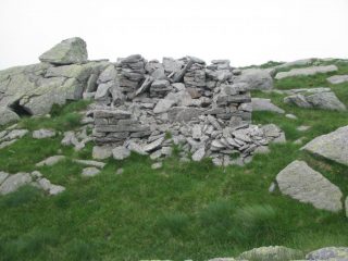 I resti della baita di Terrin Vecchio