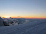 Alba dal colle della Brenva