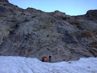 Questo è il progetto! La via attacca venti metri a sinistra
