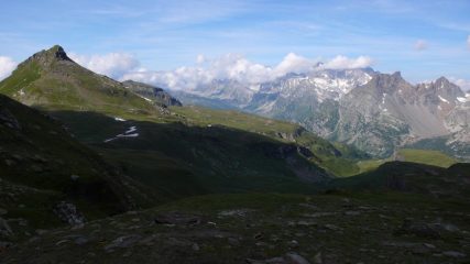 Versante di salita alla Bocchetta della Valle
