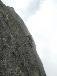 Sulla parte alta della via, verso la punta...squarci fra le nuvole regalano qualche sprazzo di sole! 