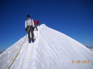 la cresta in discesa