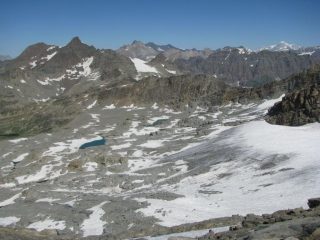 La conca glaciale dove avviene il traversone di salita