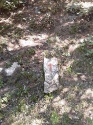 freccia vicino al ruscello, da seguire