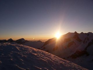 alba sulla Roccia Nera