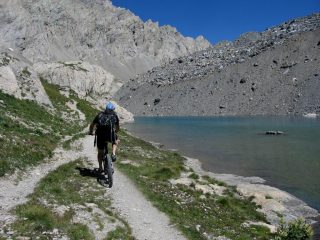 Lac Long