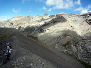 su e giù sulla cresta