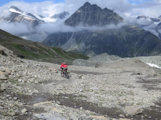 Discesa verso Cab. Chanrion 