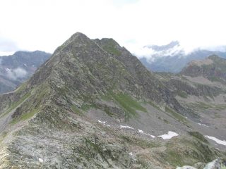 vista frontale Cresta Sud dalla Berretta del Vescovo