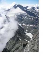 Laggiu' una lunga discesa ci aspetta..