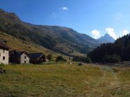 Valpréveyre e alla testata della valle il Bric Bucie