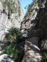ritorno per le suggestive gole di San Gervasio 